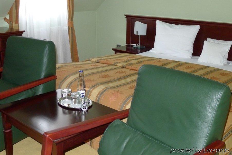 Hotel Hradna Brana Bratislava Habitación foto